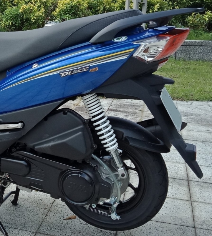 [開箱]價格實惠的迪爵ABS