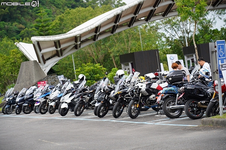 BMW Motorrad Days 2019 重機大會師！李佳薇現場演唱、R 75 二戰古董車來台！
