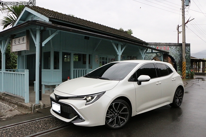 TOYOTA Auris 旗艦版 2020 開箱