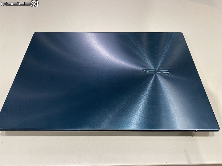 豪華多工雙螢 ZenBook Duo UX481 Core 10th 新機入手開箱