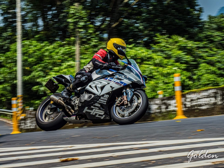 HONDA 929 變身 BMW S1000RR HP4