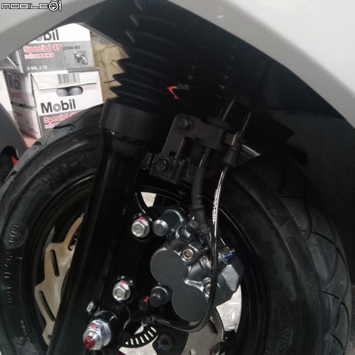 10月14日 牽車了 Z1 Attila 雙碟ABS版 開箱