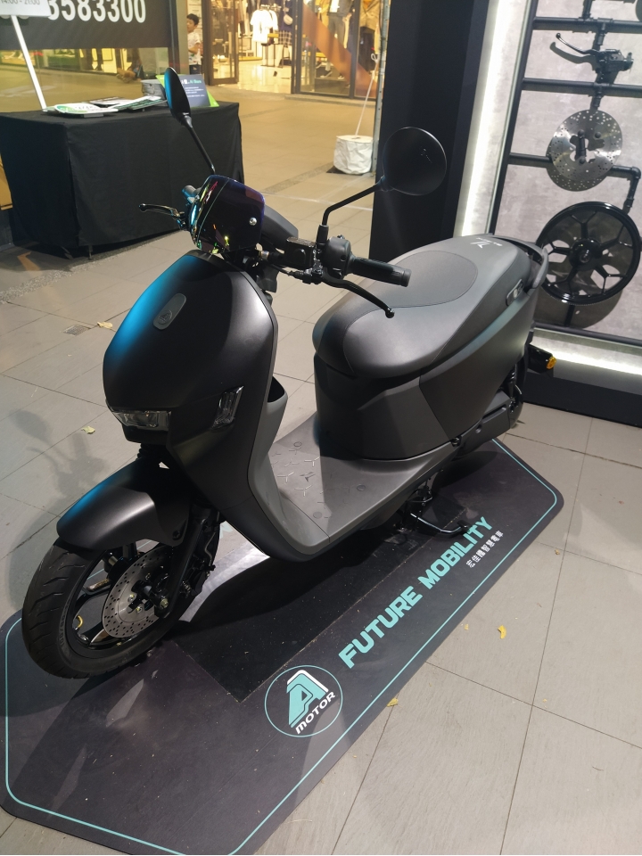 Ai-1 消光黑 實車