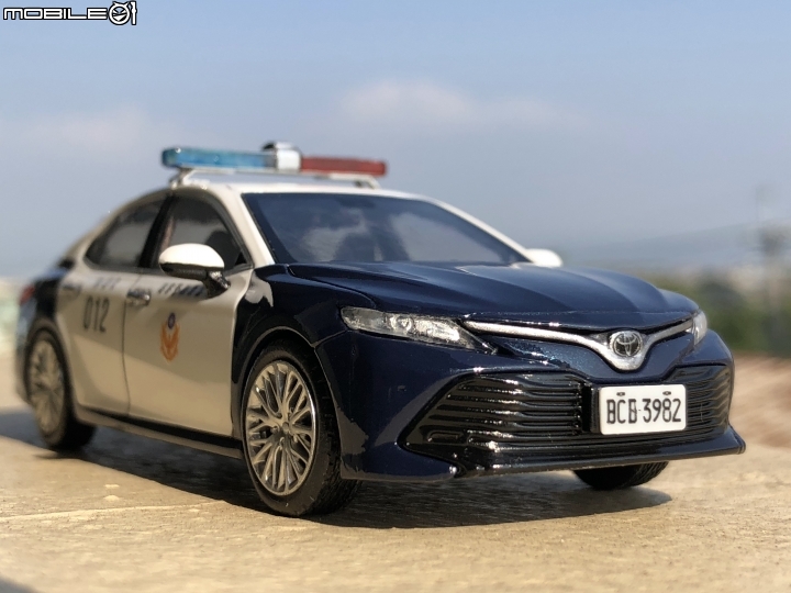 1/43 苗栗縣警局交通隊豐田 2019 Camry 巡警車