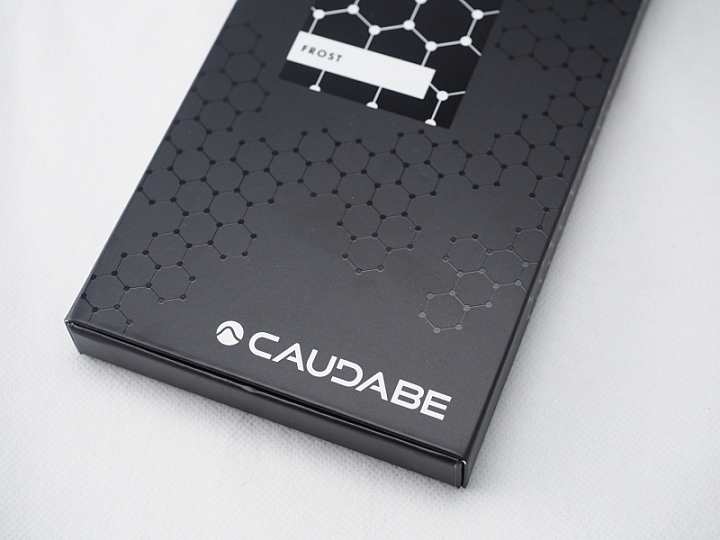 [APPLE] Caudabe LUCID CLEAR晶透保護殼與 VEIL超薄裸機殼開箱