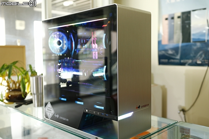 【IN WIN 新機殼】迎廣 IN WIN 905 水冷安裝 警告。有毒！
