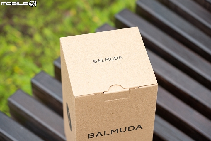 BALMUDA The Lantern 百慕達 LED 燈籠開箱 讓你的露營更有情調