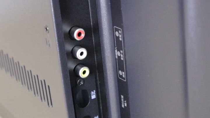 4K 55 吋電視龐然開箱