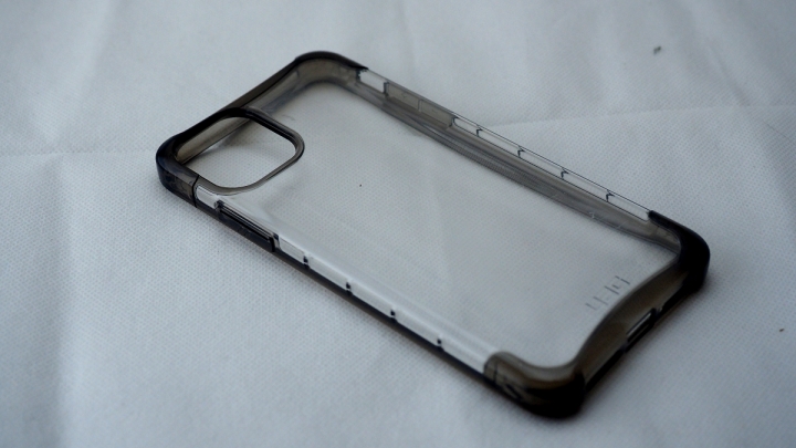 IPHONE11 & IPHONE11 PRO MAX 四款手機殼開箱 UAG & BLACK ROCK & MOSHI
