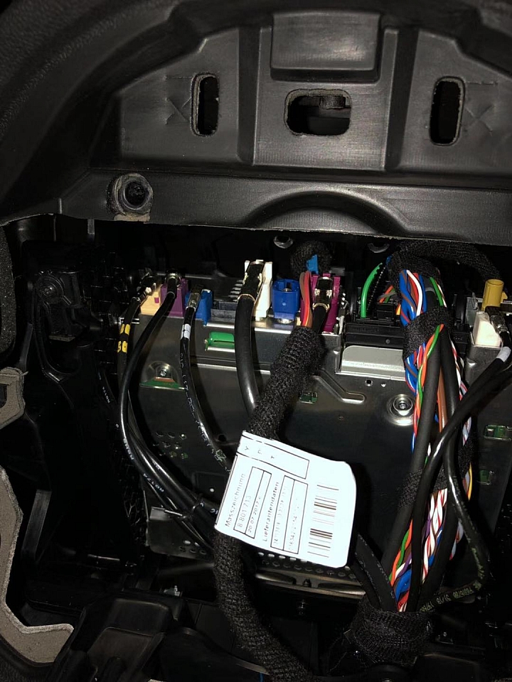 Mini 原廠導航機加裝Carplay 天線