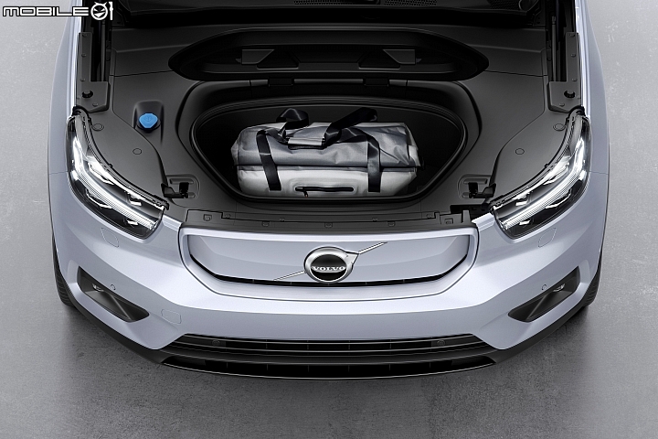 【海外新訊】Volvo推出首款純電車「XC40 Recharge」,功率408hp並具備400km以上續航里程!