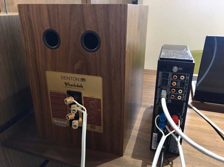 ［桌上系統開箱］ 英國 Wharfedale Denton 85th 書架喇叭與 NAD D3045 桌上型擴大機