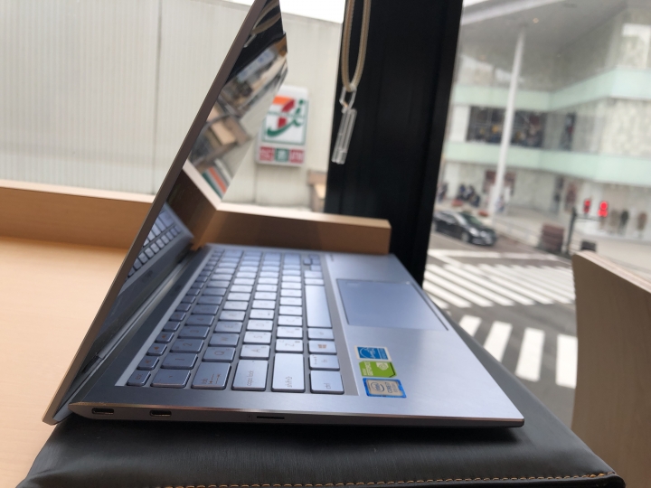 點我看大圖 ASUS Zenbook S13 UX392 x日本合掌村隨興開箱文
