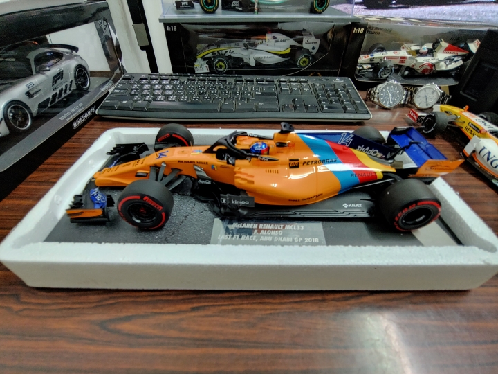 [開箱]MINICHAMPS 1/18 McLaren MCL33 F.ALONSO L.E. 518 pcs.