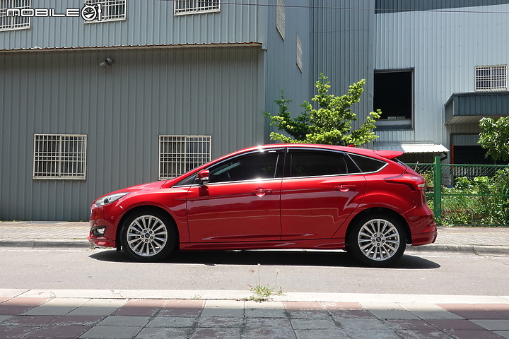 2018 Ford Focus 頂級運動型 mk3.5 一萬公里心得分享