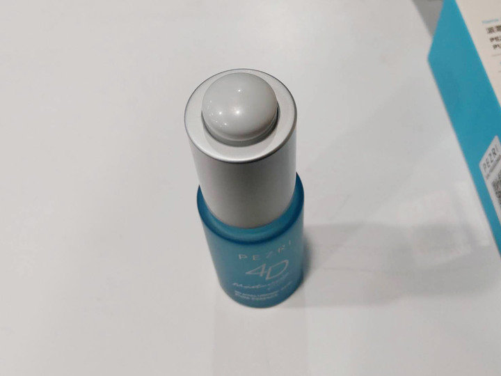 秋冬乾燥保養好物開箱-PEZRI派翠玻尿酸保濕原液精華
