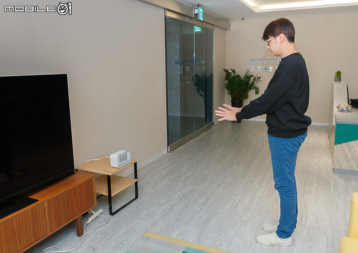 艾美特人體感知陶瓷電暖器 安全實用的個人小暖爐