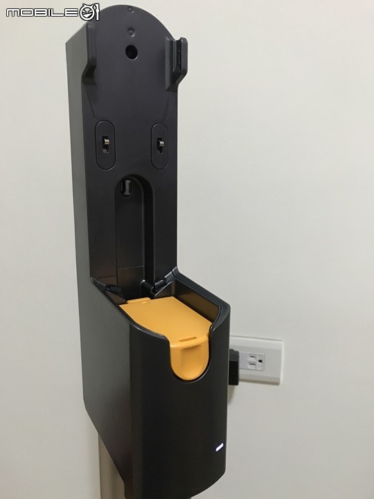 你沒看錯 LG A9+ 無線吸塵器也能拖地