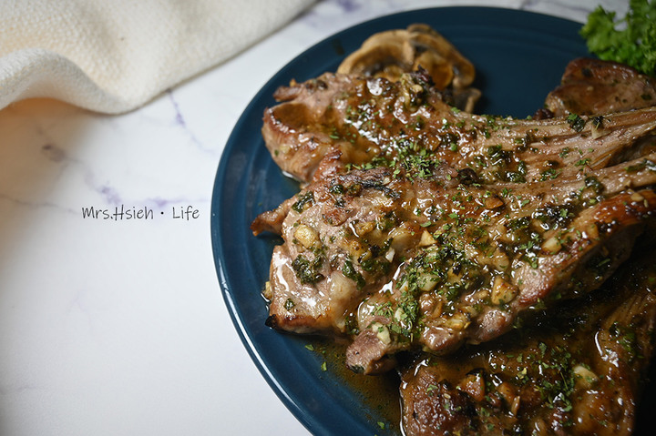 【BOSCH蒸烤爐】蒜味香料烤羊排