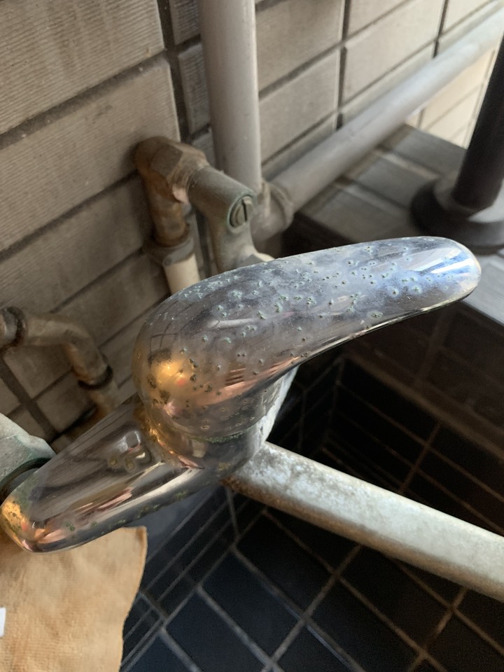 廚房長工---瓦斯熱水器篇---林內熱水器水箱問題---趴士