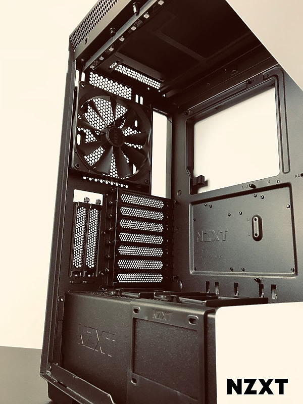 NZXT H710i幹「大」事,美型機殼也搞數位控制!