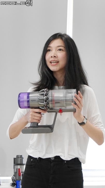 擁有 Dyson V11 讓你變身家事達人_ Mobile01 高雄場