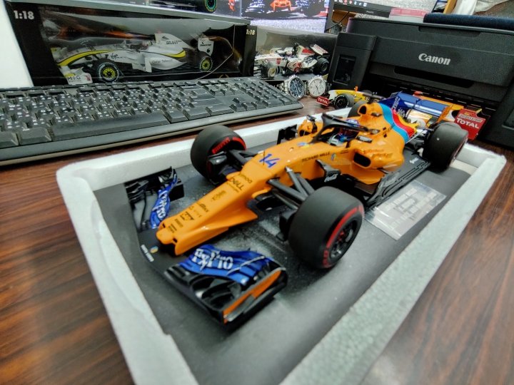 [開箱]MINICHAMPS 1/18 McLaren MCL33 F.ALONSO L.E. 518 pcs.