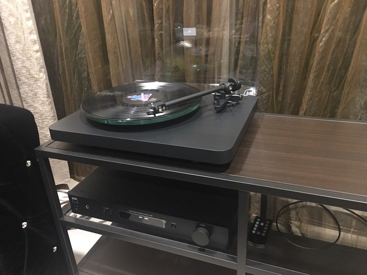 ［開箱］重回類比擁抱－ NAD c558 黑膠唱盤 & c338擴大機