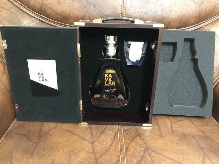 《KAVALAN》金車40周年紀念-法國頂級葡萄酒桶單一麥芽威士忌