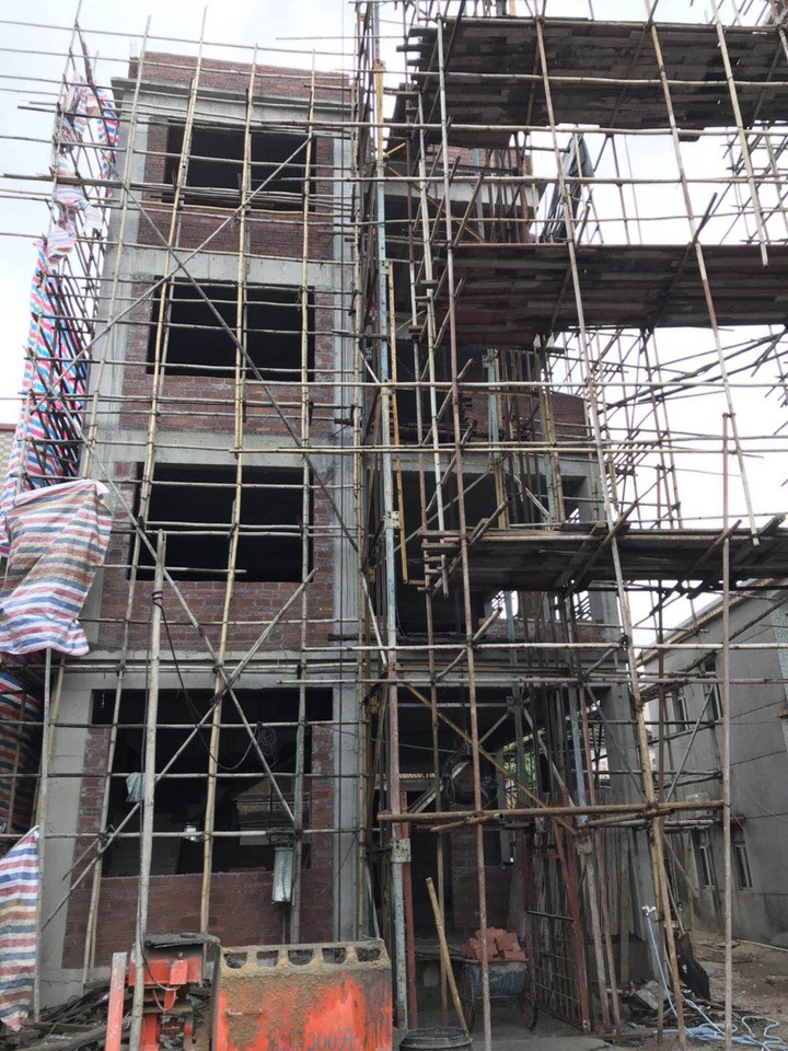 面寬8米，進深12.38，自建宅基本装修结束（爭取成爲最醜.....）