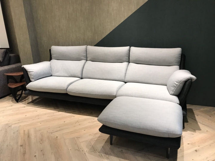 千呼萬喚始出來~Horia Sofa Unboxing~(高雄故事館)