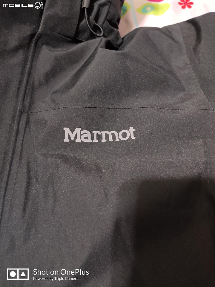 點我看大圖 【開箱】Marmot Gore-tex化纖外套