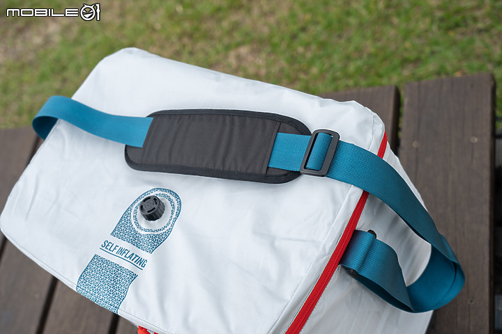 QUECHUA ICE FRESH COMPACT 26L 自動充氣保冷箱簡單介紹