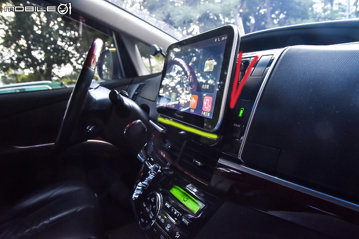 Pioneer AVIC-F7600 多媒體車機評測 10.1吋大螢幕的視覺饗宴!