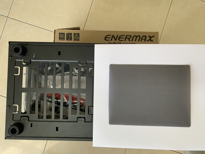 ENERMAX (安耐美/保銳)  Leonids-LN30 (流星戰士) 開箱