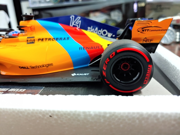 [開箱]MINICHAMPS 1/18 McLaren MCL33 F.ALONSO L.E. 518 pcs.