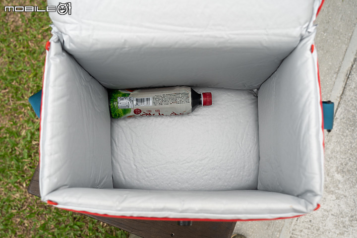 QUECHUA ICE FRESH COMPACT 26L 自動充氣保冷箱簡單介紹