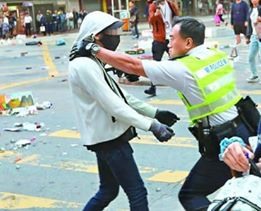 警方既亂黎