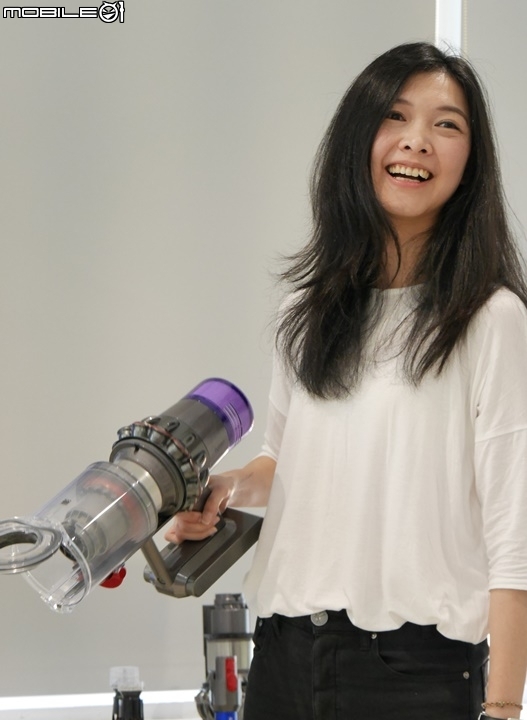 擁有 Dyson V11 讓你變身家事達人_ Mobile01 高雄場