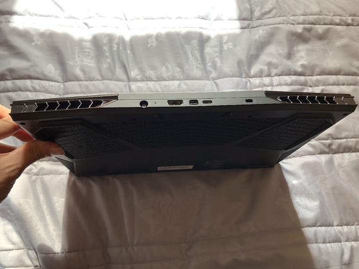 GIGABYTE AORUS 15 XA 搭載240HZ高更新率螢幕 享受極限電競娛樂!