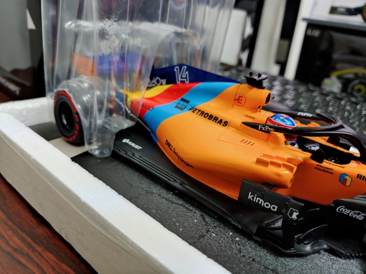 [開箱]MINICHAMPS 1/18 McLaren MCL33 F.ALONSO L.E. 518 pcs.