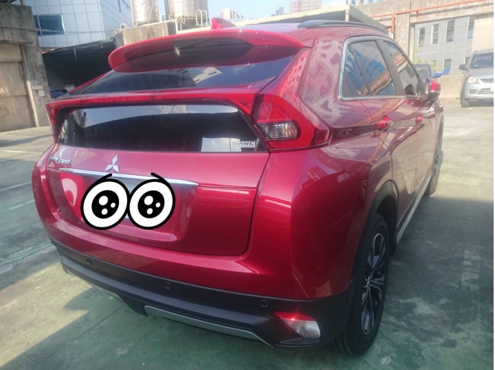我的eclipse cross 日蝕紅