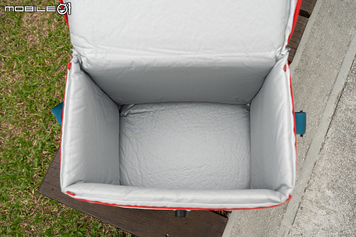 QUECHUA ICE FRESH COMPACT 26L 自動充氣保冷箱簡單介紹