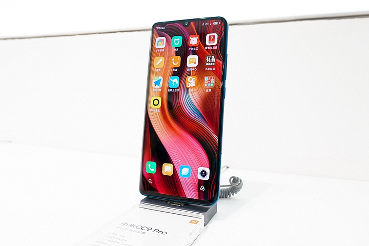 小米發表有一億畫素相機的小米CC9 Pro 除了數字很嚇人外還有什麼賣點?