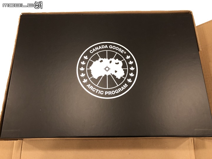 人生中的第一件 CANADA GOOSE 但絕對不是最後一件 簡單開箱