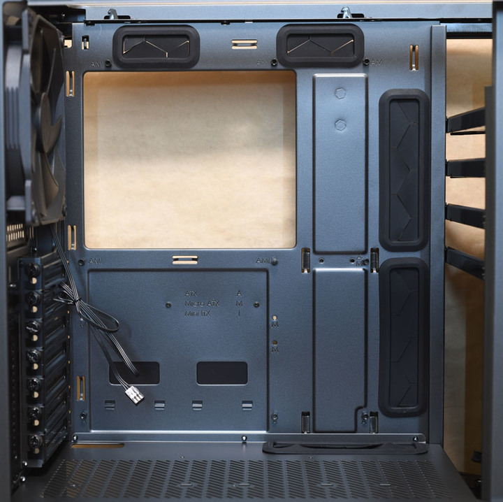 瑞典Fractal Design Define R6 USB-C透側版機殼開箱