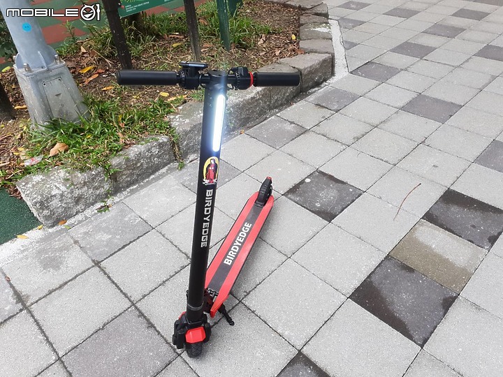 分享一下前陣子入手的電動滑板車 G3X~~