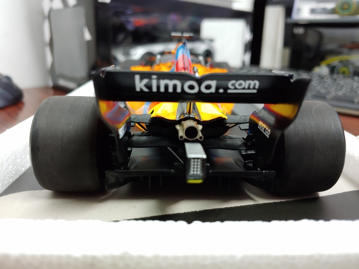 [開箱]MINICHAMPS 1/18 McLaren MCL33 F.ALONSO L.E. 518 pcs.