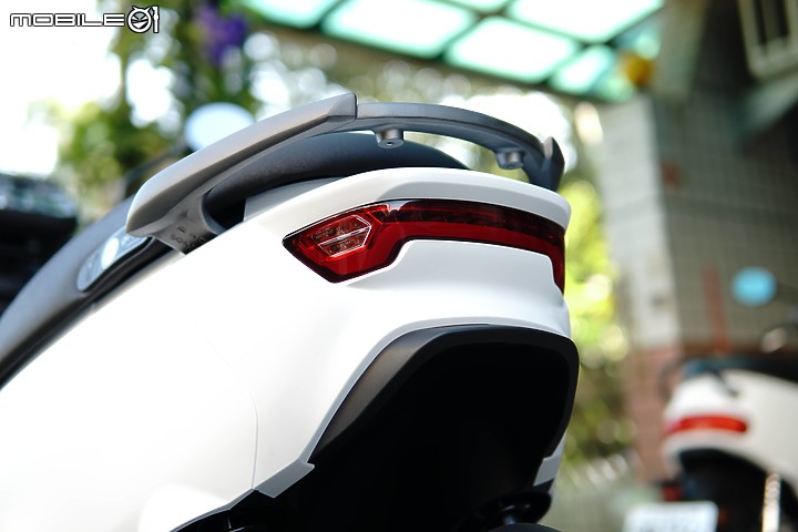 點我看大圖 分享『小開箱』宏佳騰 Ai-1 Sport 極光白 (陸續慢慢更新)