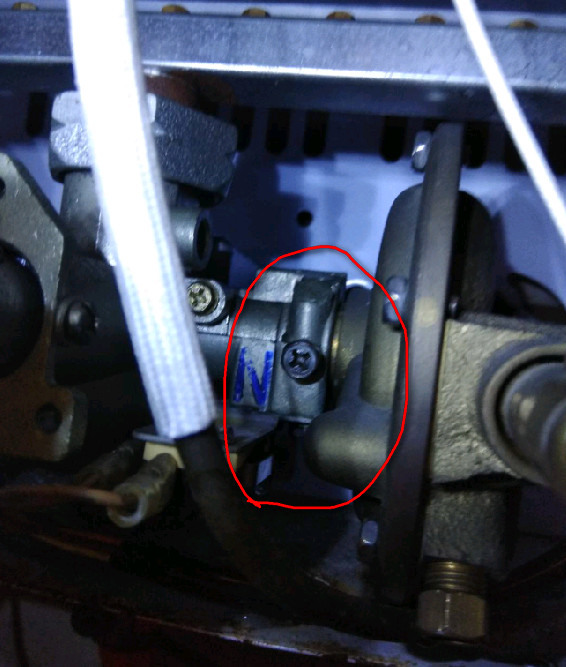 熱水器水盤皮沒破oring漏水?
